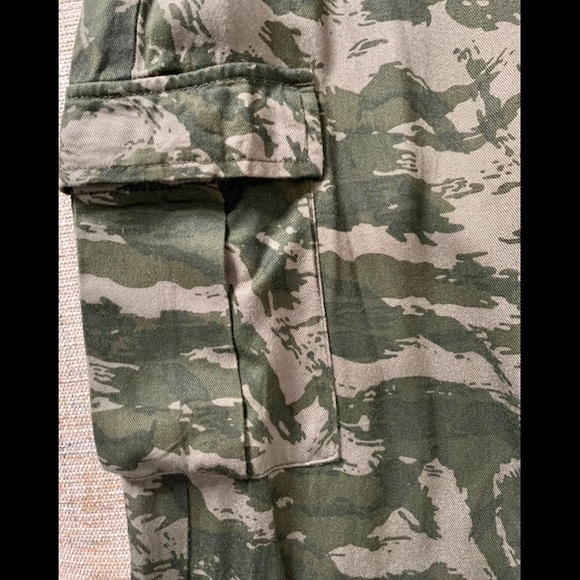 NWT Girls HABITUAL KIDS Danica Wrap Buckle Jumpsuit in Army Green, 10 - Picture 6 of 7